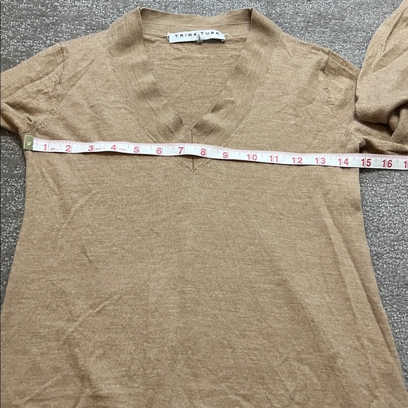 Trina Turk Merino Wool V-Neck Tan Sweater Size XS - Picture 5 of 8